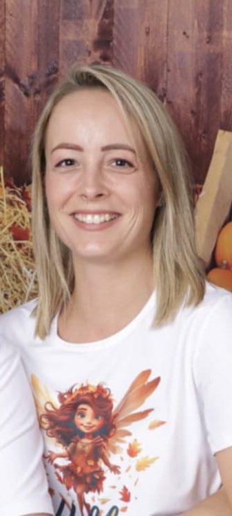 Kovács-Komlós Nóra