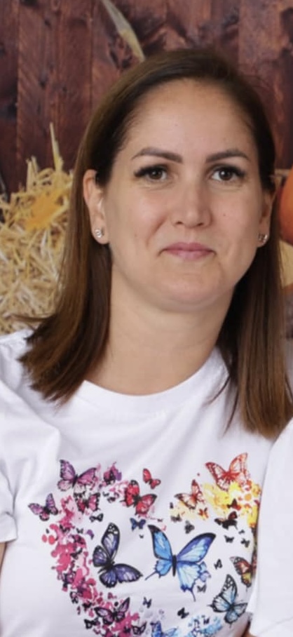 Knyihár-Lipták Petra